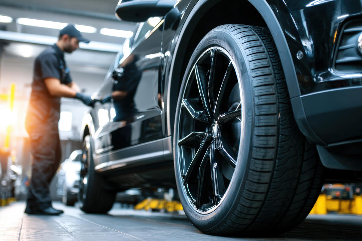 Mechaniker in der Werkstatt