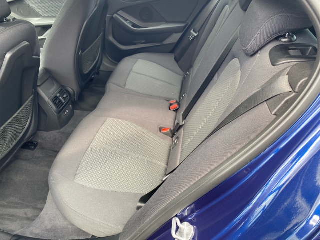 BMW 118 Advantage Navi digitales Cockpit Sperrdiff. Mehrzonenklima Fahrerprofil