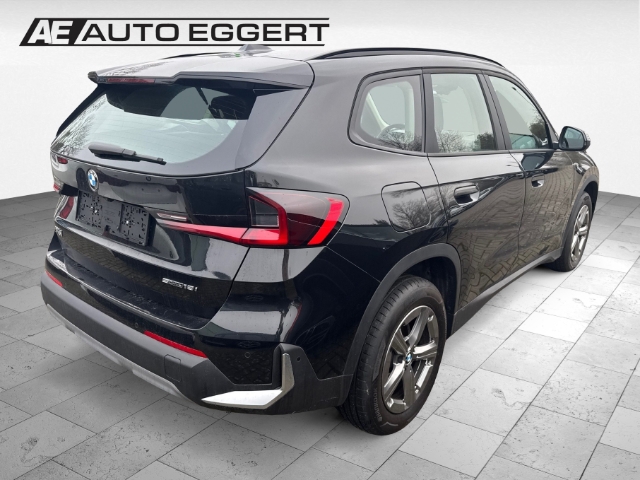BMW X1 sDrive 18i Park-Assistent Navi Digitales Cockpit Soundsystem LED Kurvenlicht El. Heckklappe