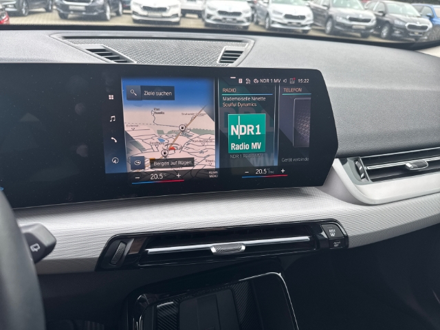 BMW X1 sDrive 18i Park-Assistent Navi Digitales Cockpit Soundsystem LED Kurvenlicht El. Heckklappe