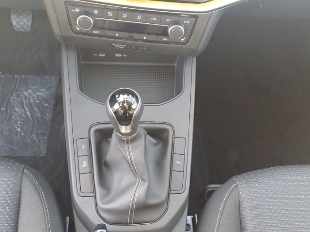 Seat Ibiza Style 1.0 TSI  digitales Cockpit LED Mehrzonenklima Musikstreaming DAB
