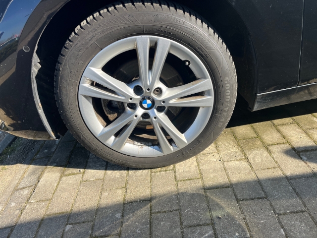 BMW 218 Active Tourer d TourerNavi LED ACC SHZ Fahrerprofil LenkradHZG Keyless
