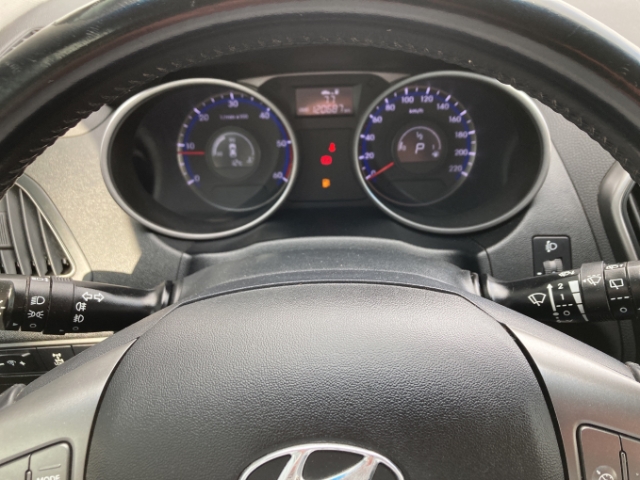 Hyundai ix35 FIFA World Cup Edition AWD 2.0 CRDi DPF Huyndai Klimaautom Sitzheizung hinten