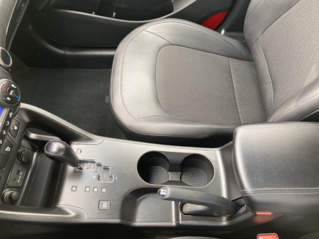 Hyundai ix35 FIFA World Cup Edition AWD 2.0 CRDi DPF Huyndai Klimaautom Sitzheizung hinten