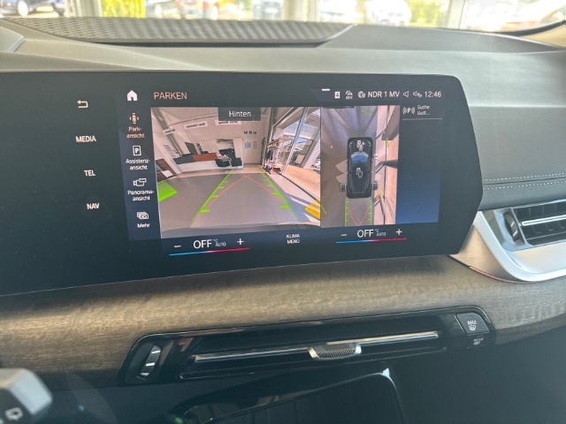 BMW 218 Active Tourer i Luxury Line Park-Assistent HUD Fondsitzverst. Navi Digitales Cockpit