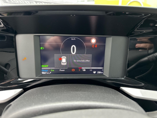 Opel Mokka-e LED Keyless ACC Fernlichtass. LED-hinten LED-Tagfahrlicht Klimaautom Digitales Cockpit