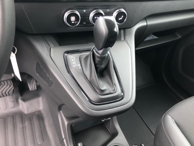 Nissan Townstar Kastenwagen L1 2,2t EV Acenta-Option 2 LED Temp PDC Regensensor Speedlimiter