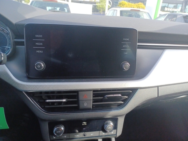 Skoda Scala Tour 1.0 LED ACC DAB SHZ PDC Rückfahrkamera Apple CarPlay Android