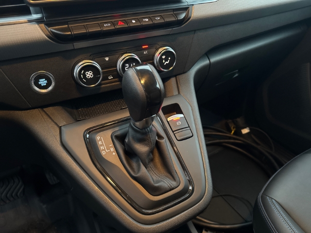 Nissan Townstar EV N-Connecta Navi Tech Kasten L1 2,2t 360 Kamera LED Apple CarPlay Android Auto