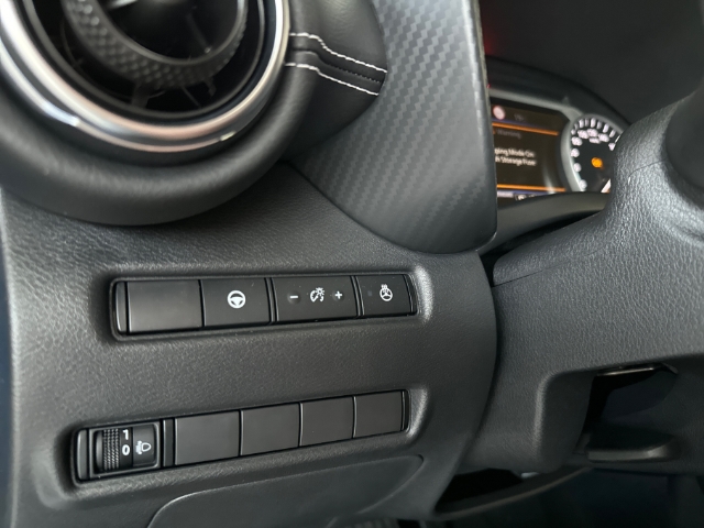 Nissan Juke Tekna Hybrid 1.6 EU6d Soundsystem Bose 360 Kamera LED Apple CarPlay Android Auto