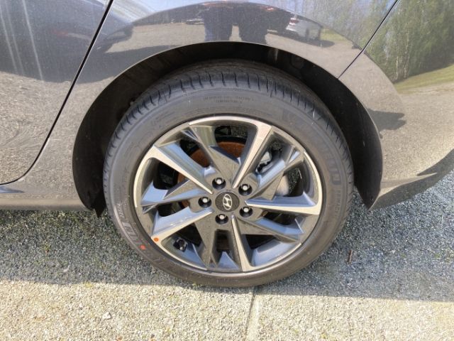 Hyundai i30 FL 5-Türer (MJ23) 1.0 Benzin Turbo 7-DCT (48