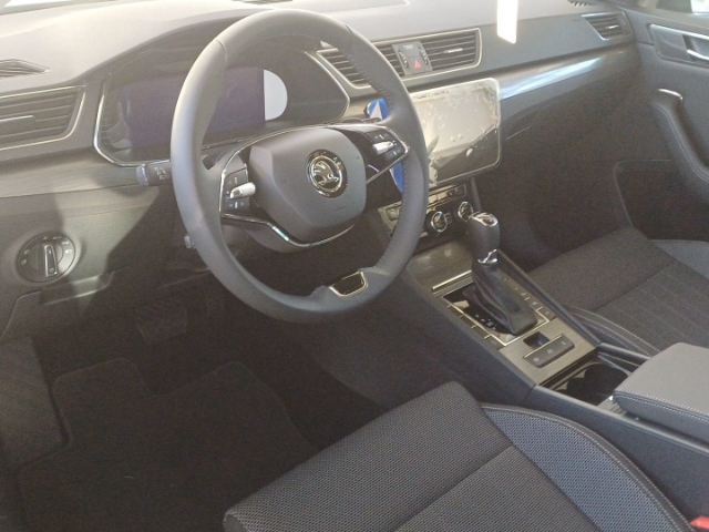 Skoda Superb Combi Style 2,0 TDI 110 kW 7-Gang DSG StandHZG AHK Navi digitales Cockpit Memory Sitze