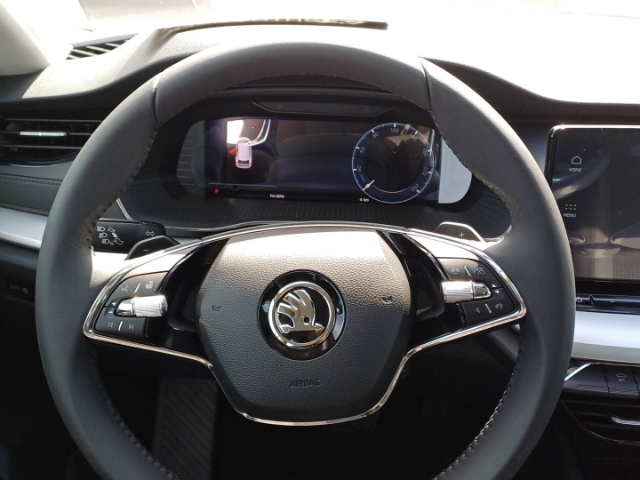 Skoda Octavia Combi Ambition 1,5 TSI e-TEC  7-Gang DSG , Anhängerkupplung, Rückfahrkamera,Navigation