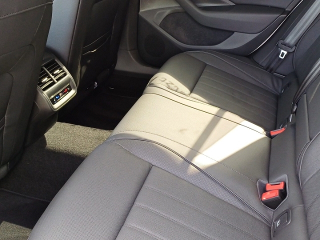 Skoda Superb Combi Selection 1,5 TSI 110 kW 7-Gang aut, Matrix LED, Sitzheizung