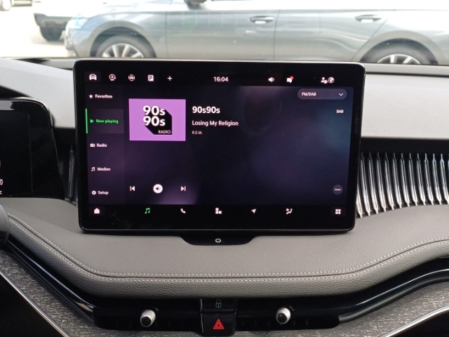 Skoda Superb Combi Selection 1,5 TSI 110 kW 7-Gang aut, Matrix LED, Sitzheizung