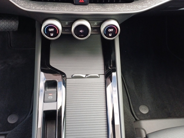 Skoda Superb Combi Selection 1,5 TSI 110 kW 7-Gang aut, Matrix LED, Sitzheizung