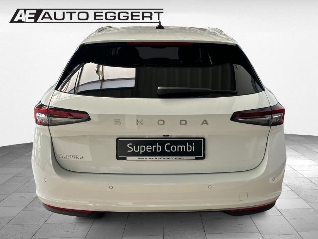 Skoda Superb 2.0 110kW EU6e Combi L&K 2,0 TDI 110 k W 7-Gang automat.
