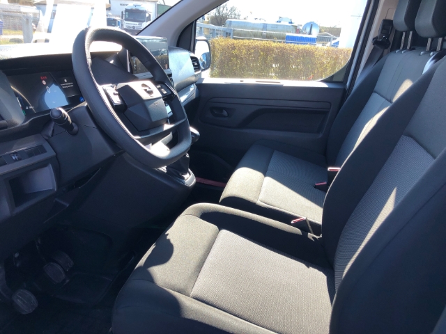Opel Vivaro Kasten Edition M 1.5 EU6e Standard 1,5 D Musikstreaming Tel.-Vorb. PDC Berganfahrass.