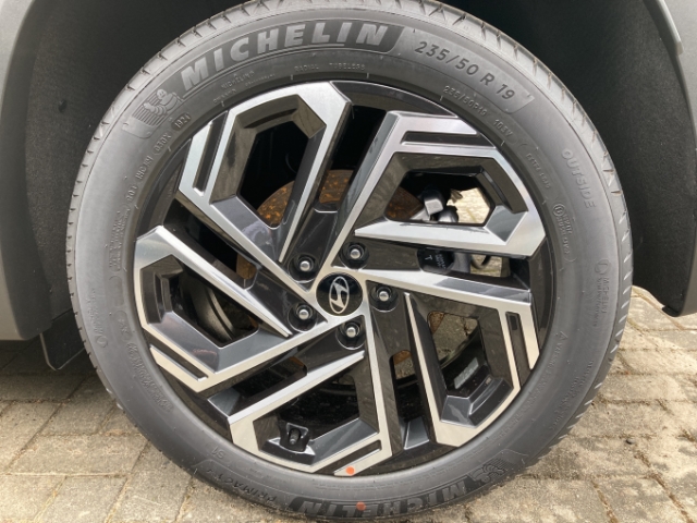 Hyundai TUCSON FL PHEV (MY25) 1.6 T-GDi (253 PS) 6-AT 4W