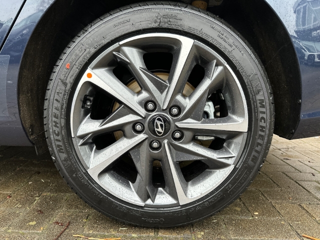 Hyundai i30 Advantage Mild-Hybrid EU6e FL Kombi (MY25) 1.5 T-GDI (140PS) 48V 7-DCT