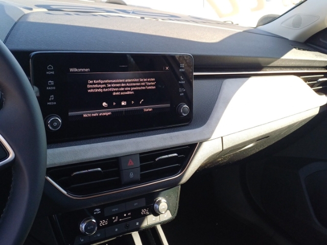 Skoda Kamiq Selection 1,0 TSI digitales Cockpit LED Sperrdiff. Apple CarPlay Android Auto