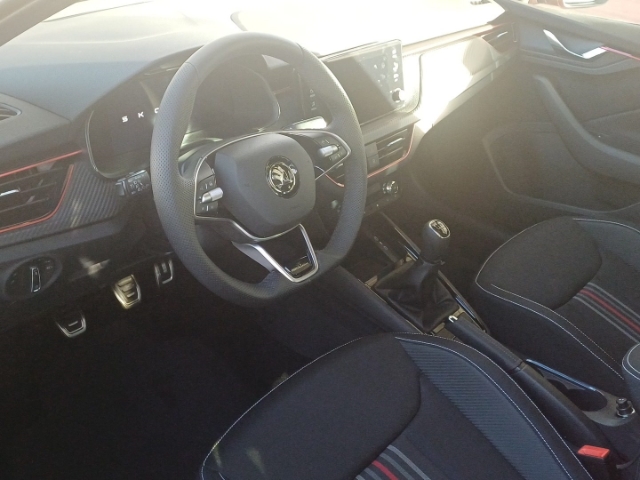 Skoda Kamiq 1.0 EU6e Monte Carlo 1,0 TSI Panorama digitales Cockpit LED Blendfreies Fernl.