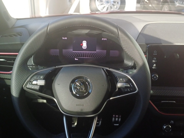 Skoda Kamiq 1.0 EU6e Monte Carlo 1,0 TSI Panorama digitales Cockpit LED Blendfreies Fernl.
