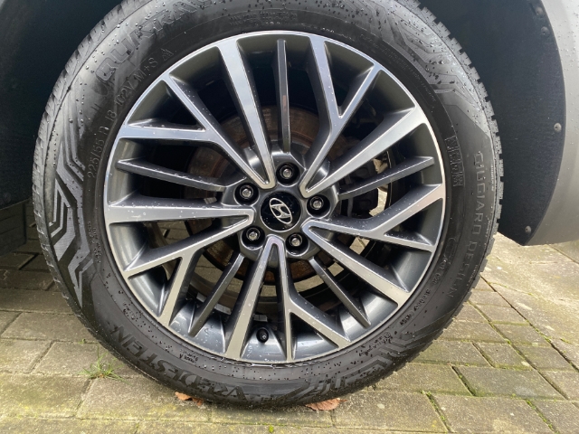 Hyundai TUCSON Advantage FL MJ20 1.6 GDi M T 2WD Sonderedition ADV