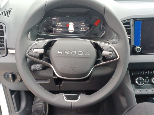 Skoda Karoq Drive 1,5 TSI 110 kW 7-G ang-DSG AHK digitales Cockpit