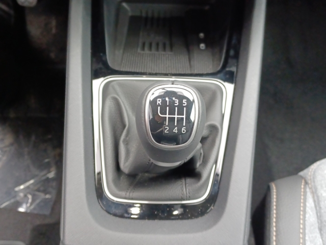 Skoda Octavia Combi Selection 1,5 TS I 110 kW 6-Gang-S AHK-klappbar