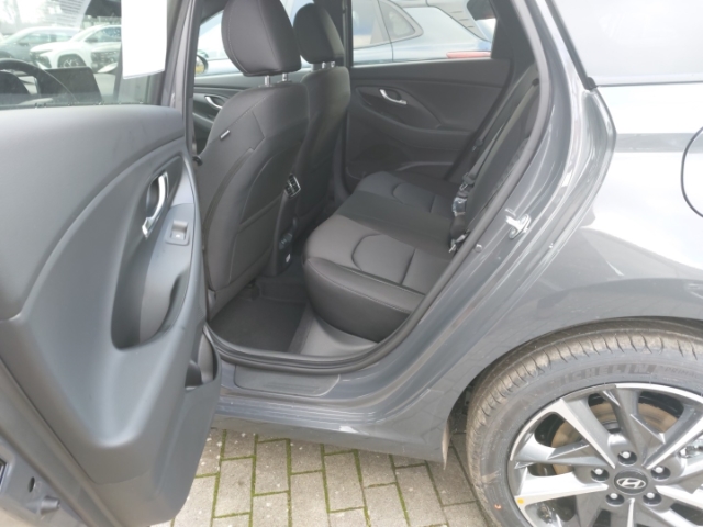 Hyundai i30 Advantage Mild-Hybrid  Kombi  1.5 48V 7-DCT