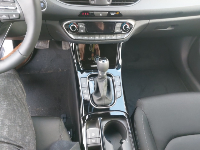 Hyundai i30 Advantage Mild-Hybrid  Kombi  1.5 48V 7-DCT