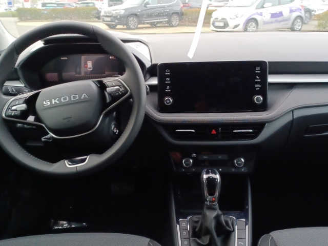 Skoda Fabia Drive 1,0 TSI 85 kW 7-Ga ng-DSG AHK-abnehmbar LED Sperrdiff. ACC Apple CarPlay