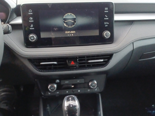 Skoda Fabia Drive 1,0 TSI 85 kW 7-Ga ng-DSG AHK-abnehmbar LED Sperrdiff. ACC Apple CarPlay