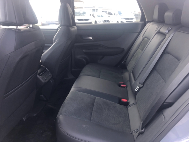 Nissan Ariya Evolve Pack 4x4 e-4orce HUD Panorama Navi Leder Memory Sitze Soundsystem Bose