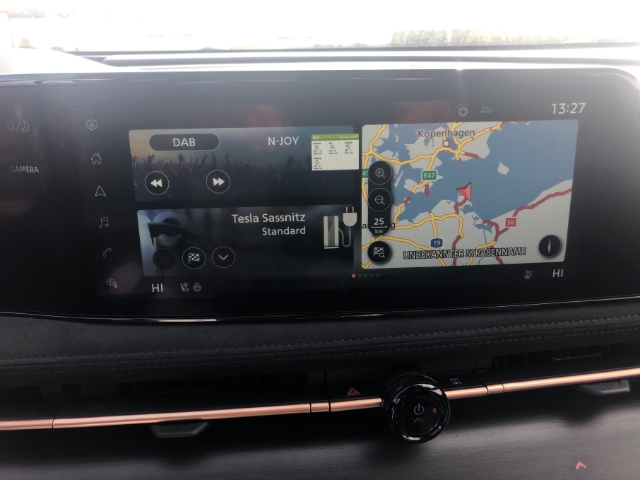 Nissan Ariya Evolve Pack 4x4 e-4orce HUD Panorama Navi Leder Memory Sitze Soundsystem Bose