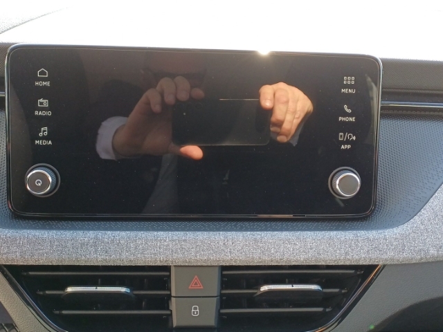 Skoda Kamiq Selection 1,0 TSI 85 kW 7-Gang-DSG digitales Cockpit LED Blendfreies Fernl.