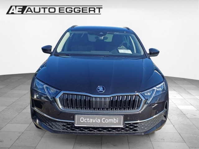 Skoda Octavia Combi Tour 2,0 TDI 110 kW 7-Gang-DSG AHK-klappbar