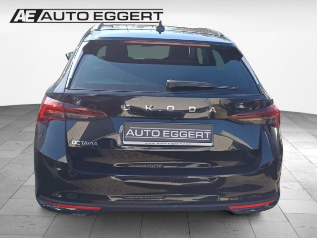 Skoda Octavia Combi Tour 2,0 TDI 110 kW 7-Gang-DSG AHK-klappbar