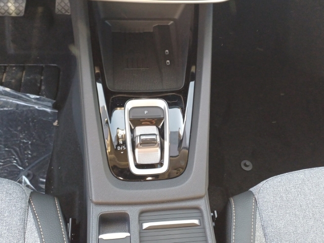 Skoda Octavia Combi Tour 2,0 TDI 110 kW 7-Gang-DSG AHK-klappbar