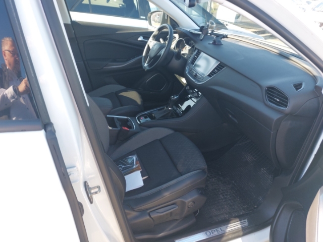 Opel Grandland INNOVATION 1.2 AUTOMATIK Navi LED 360 Kamera El. Heckklappe Apple CarPlay