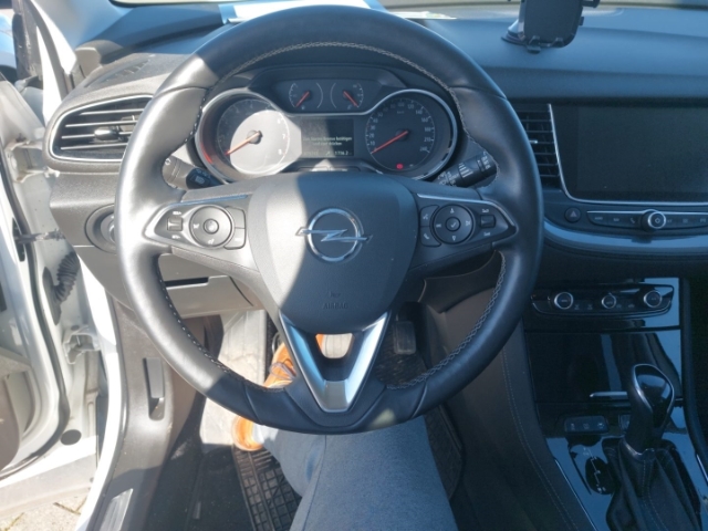 Opel Grandland INNOVATION 1.2 AUTOMATIK Navi LED 360 Kamera El. Heckklappe Apple CarPlay