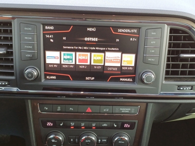 Seat Ateca Xcellence AHK-klappbar Navi Leder Soundsystem LED ACC El. Heckklappe Apple CarPlay