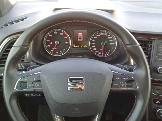Seat Ateca Xcellence AHK-klappbar Navi Leder Soundsystem LED ACC El. Heckklappe Apple CarPlay