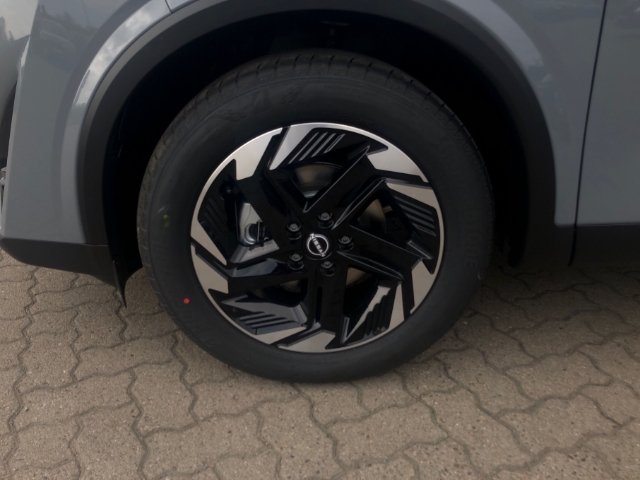 Nissan Qashqai N-Connecta 1.3 DIG-T MHEV EU6e HUD Navi 360 Kamera LED El. Heckklappe Apple CarPlay