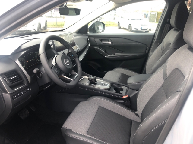 Nissan Qashqai N-Connecta 1.3 DIG-T MHEV EU6e HUD Navi 360 Kamera LED El. Heckklappe Apple CarPlay