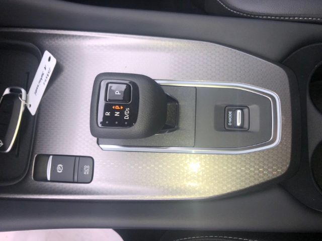 Nissan Qashqai N-Connecta 1.3 DIG-T MHEV EU6e HUD Navi 360 Kamera LED El. Heckklappe Apple CarPlay