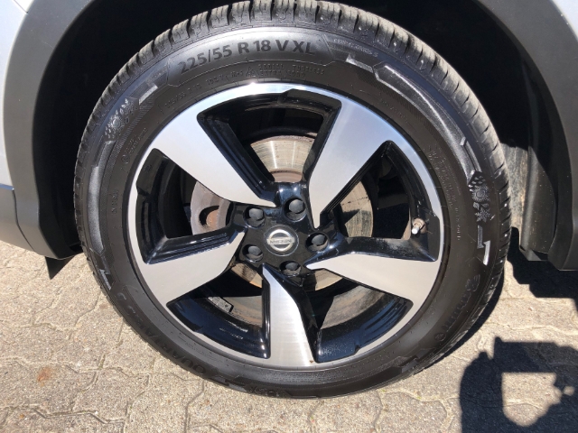 Nissan Qashqai N-Connecta 1.2 DIG-T Navi 360 Kamera Mehrzonenklima DAB Ambientebeleuchtung
