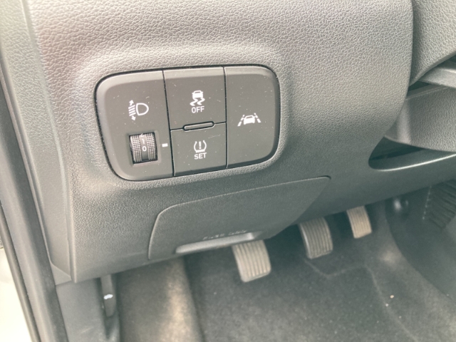 Hyundai i10 (MJ22) 1.0 Edition 30+ DAB SHZ Navi LenkradHZG Apple CarPlay Android Auto