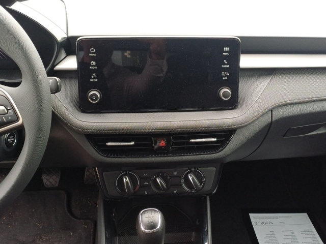 Skoda Fabia 1,0 MPI Selection LED Sperrdiff. Apple CarPlay Android Auto Musikstreaming